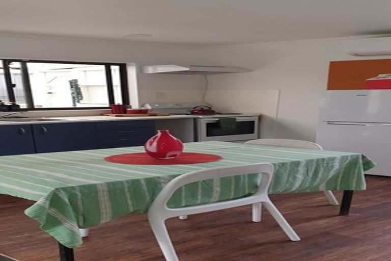 Photo of property in 58 Owhiro Bay Parade, Owhiro Bay, Wellington, 6023