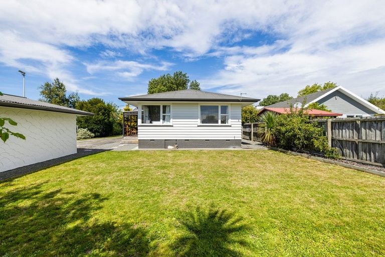Photo of property in 47 Emlyn Place, Avondale, Christchurch, 8061