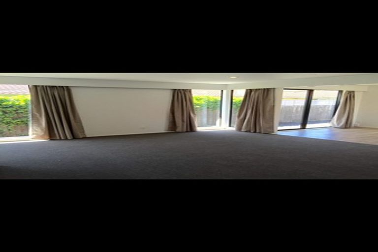 Photo of property in 51 Saint Andrews Hill Road, Mount Pleasant, Christchurch, 8081