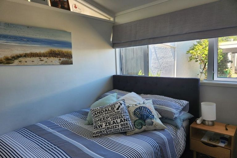 Photo of property in 1/38 William Souter Street, Forrest Hill, Auckland, 0620