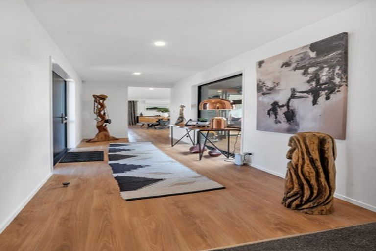 Photo of property in 3 Hirere Road, Whitford, Howick, 2571