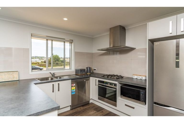 Photo of property in 26 Northcoast Place, Mangawhai Heads, Mangawhai, 0505