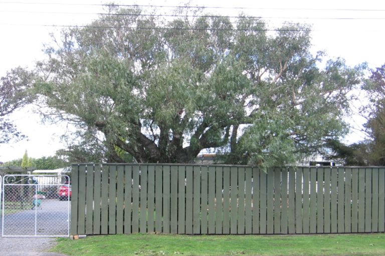 Photo of property in 11 Kenward Crescent, Featherston, 5710