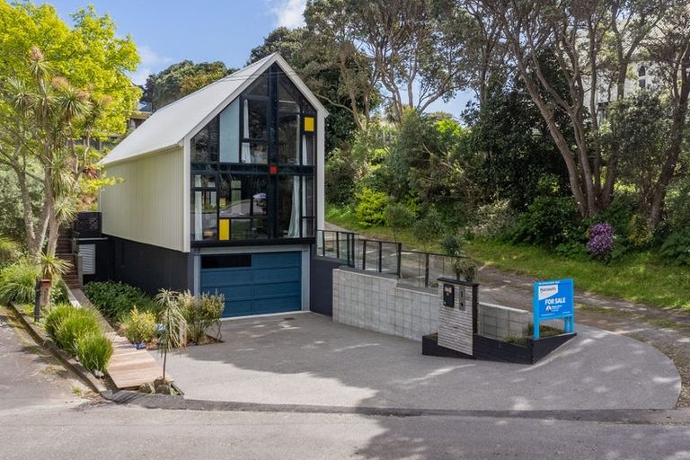 Photo of property in 69 Wellington Road, Paekakariki, 5034