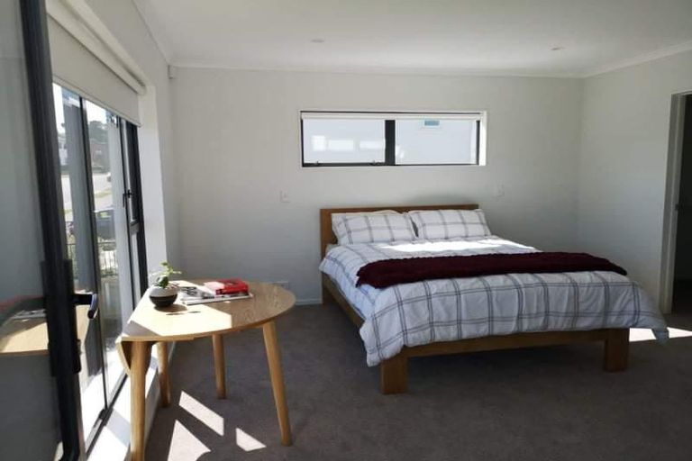 Photo of property in 51 Eugenia Rise, Totara Heights, Auckland, 2105