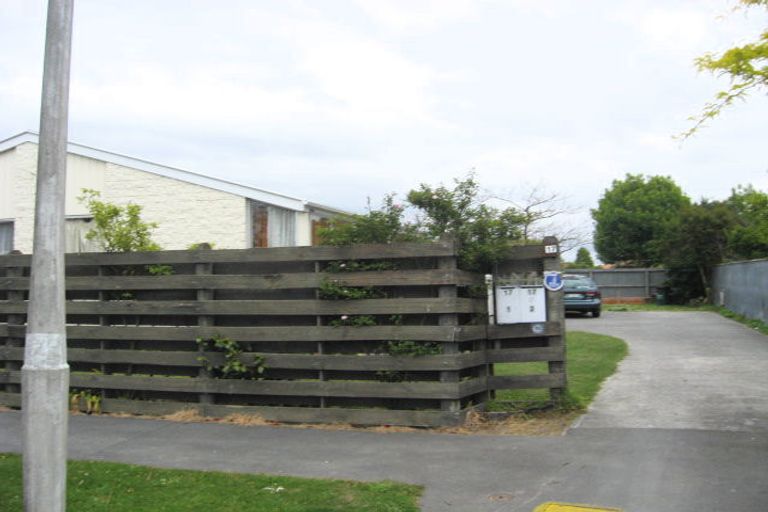 Photo of property in 1/17 Valerie Place, Redwood, Christchurch, 8051