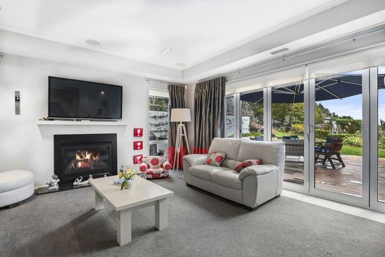 Photo of property in 14 Maurice Knowles Lane, Cashmere, Christchurch, 8022