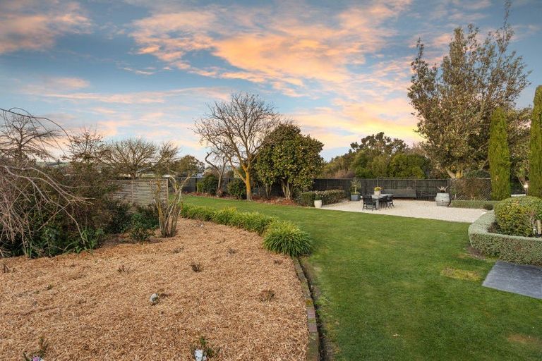 Photo of property in 2 Church Street, Amberley, 7410