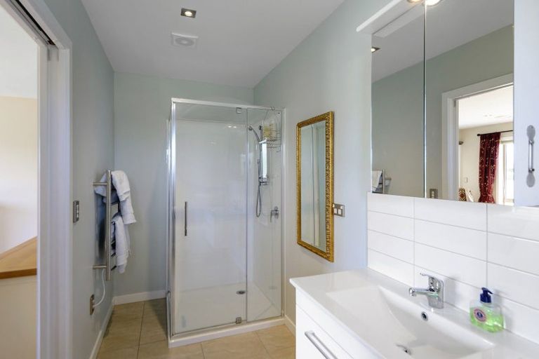 Photo of property in 1 Whitcombe Place, Darfield, 7571