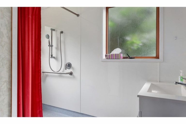 Photo of property in 1 Whakaari Road, Waiotahe, Opotiki, 3198