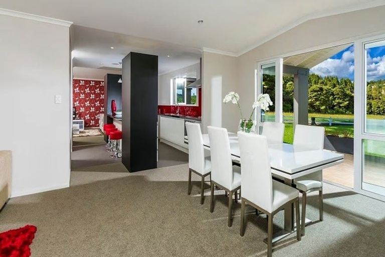Photo of property in 44 Holdens Road, Henderson, Auckland, 0612