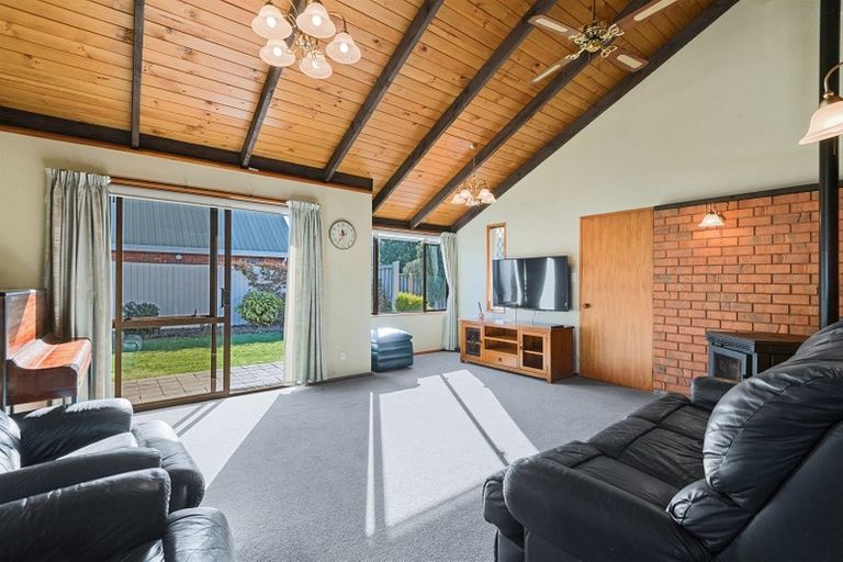 Photo of property in 15 Ridder Place, Halswell, Christchurch, 8025