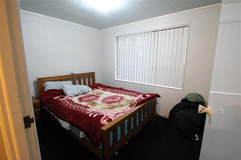 Photo of property in 106 Moire Road, West Harbour, Auckland, 0618