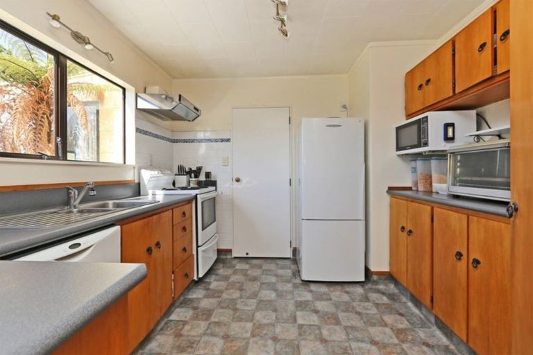 Photo of property in 18 Duckworth Crescent, Greenmeadows, Napier, 4112