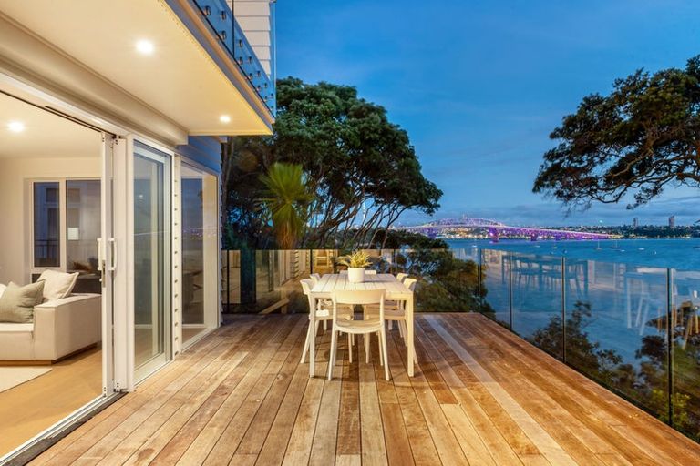 Photo of property in 5/30 Clarence Road, Northcote Point, Auckland, 0627