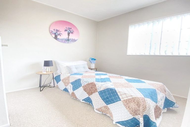 Photo of property in 3/63 Kenderdine Road, Papatoetoe, Auckland, 2025