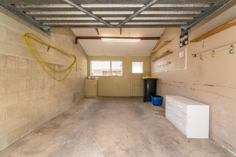 Photo of property in 386b Kaikorai Valley Road, Bradford, Dunedin, 9011