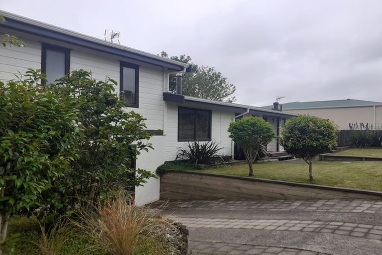 Photo of property in 8 Pararewa Drive, Whalers Gate, New Plymouth, 4310