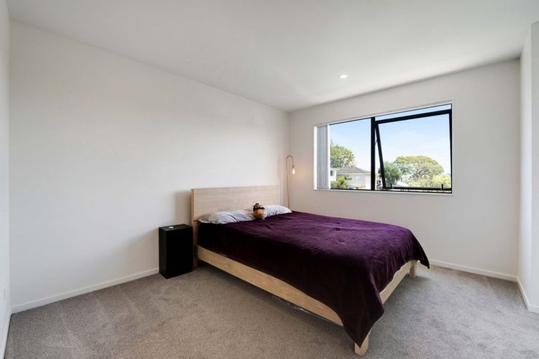 Photo of property in 23d Bayview Road, Bayview, Auckland, 0629