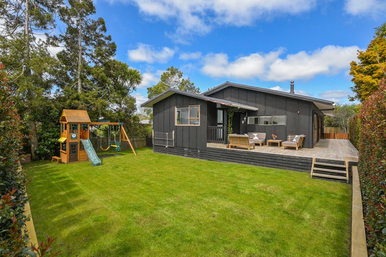 Photo of property in 44 Matua Road, Huapai, Kumeu, 0810