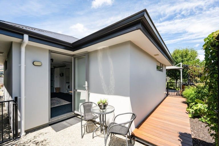 Photo of property in 49 Youngberry Drive, Richmond, 7020