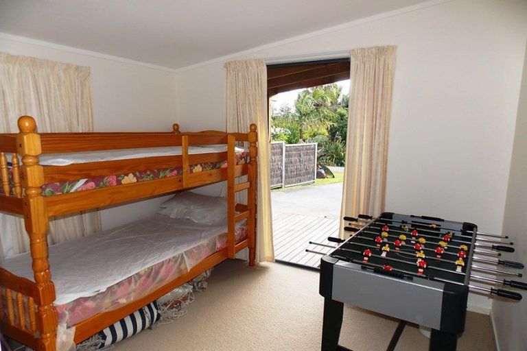 Photo of property in 36d Florance Avenue, Russell, 0202