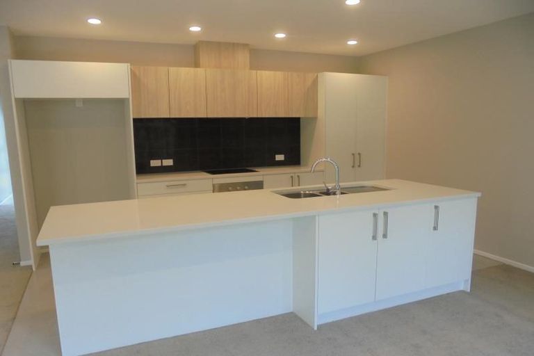 Photo of property in 7/31 Verbena Road, Birkdale, Auckland, 0626