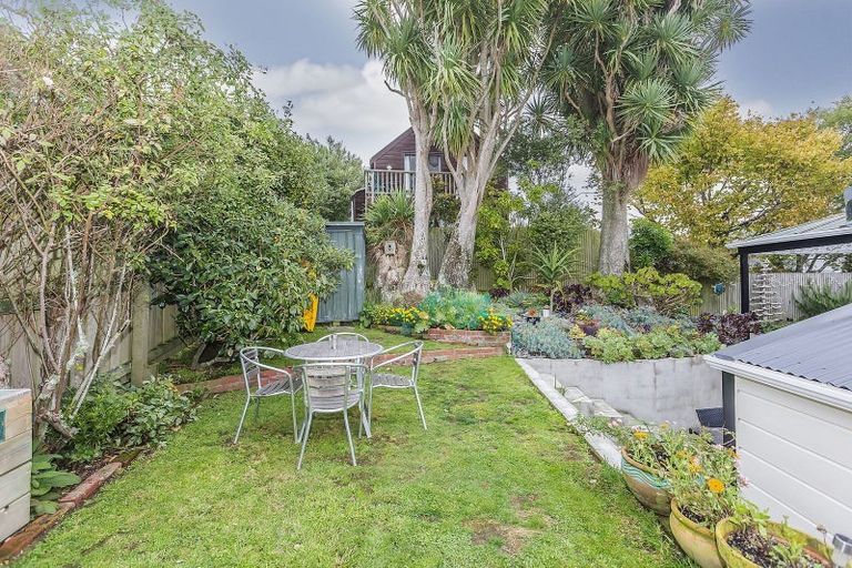 Photo of property in 353 Karori Road, Karori, Wellington, 6012