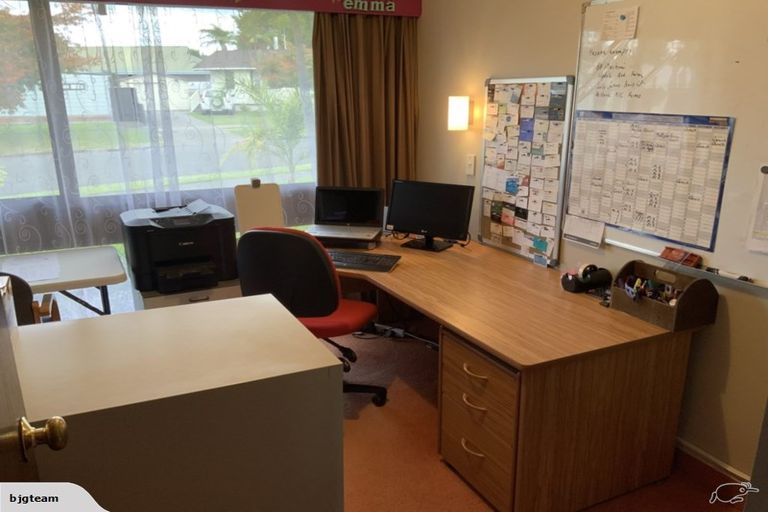 Photo of property in 6 Hetley Crescent, Taradale, Napier, 4112