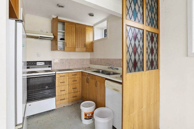 Photo of property in 304 Oriental Parade, Oriental Bay, Wellington, 6011