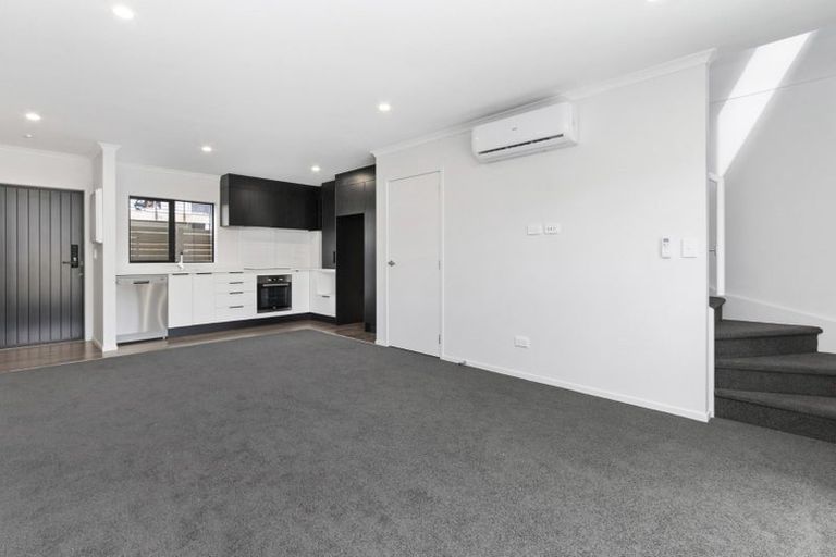 Photo of property in 5/10 Charlemont Street, Whitiora, Hamilton, 3200