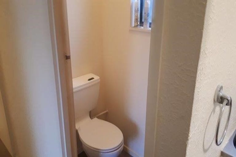 Photo of property in 16a Peer Street, Upper Riccarton, Christchurch, 8041