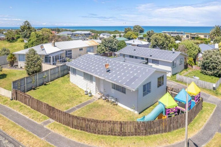 Photo of property in 4a Tainui Street, Castlecliff, Whanganui, 4501