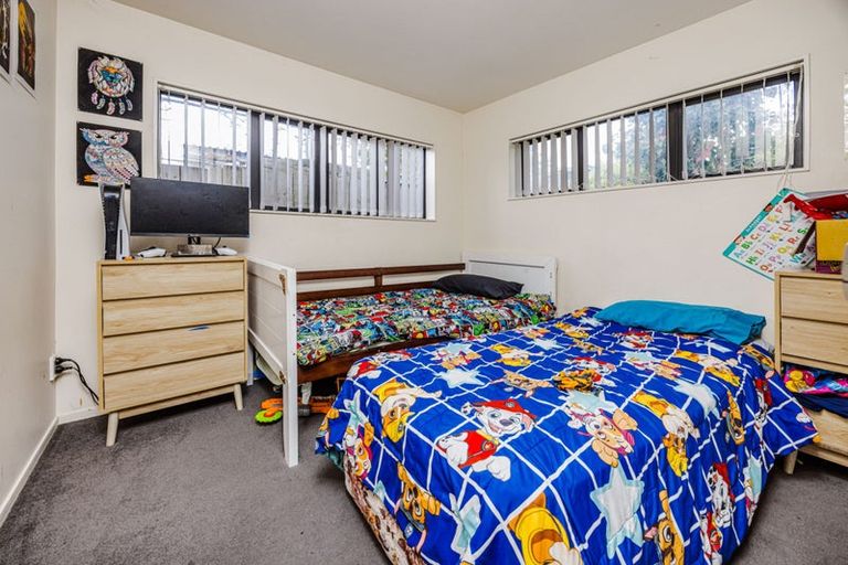 Photo of property in 12 Clutha Crescent, Clover Park, Auckland, 2023