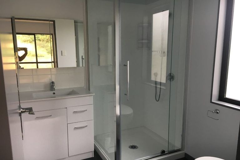 Photo of property in 34b Speargrass Grove, Timberlea, Upper Hutt, 5018