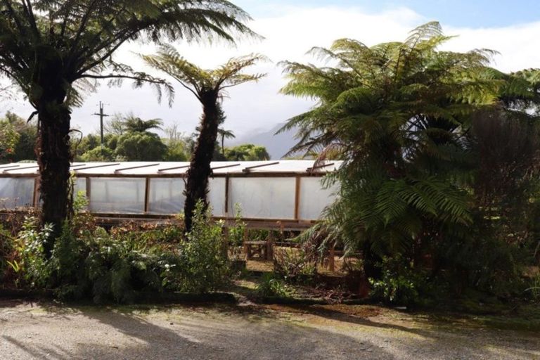 Photo of property in 406 Arapito Road, Karamea, 7893