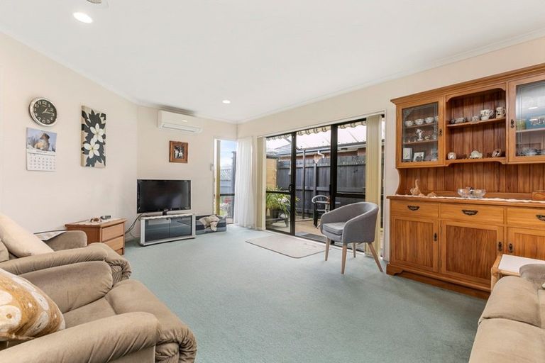 Photo of property in 8 Moffat Way, Bethlehem, Tauranga, 3110