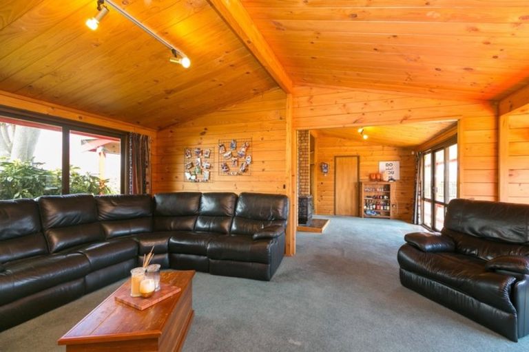 Photo of property in 267 Inland North Road, Tikorangi, Waitara, 4383