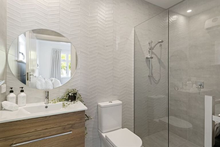 Photo of property in 189 Weston Road, St Albans, Christchurch, 8052