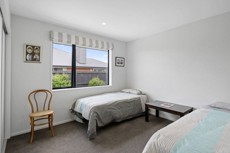 Photo of property in 16 Cressy Place, Darfield, 7510