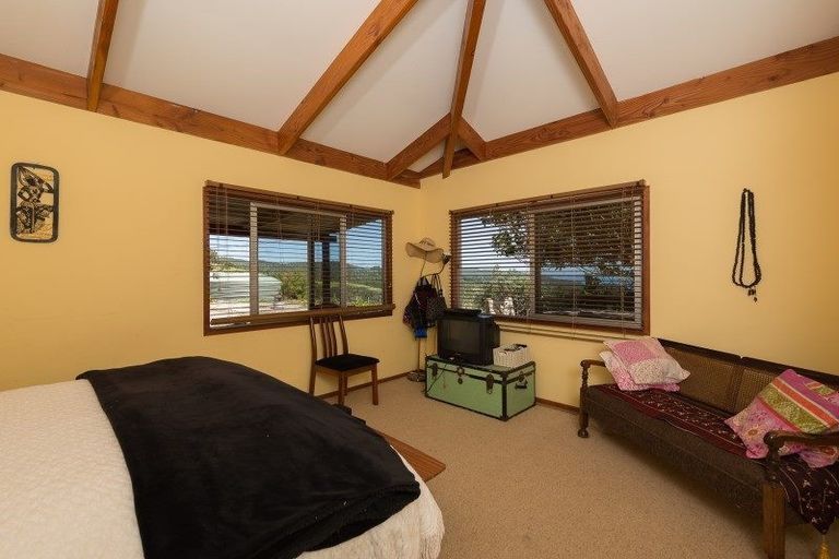 Photo of property in 250 Paroa Bay Road, Russell, 0272