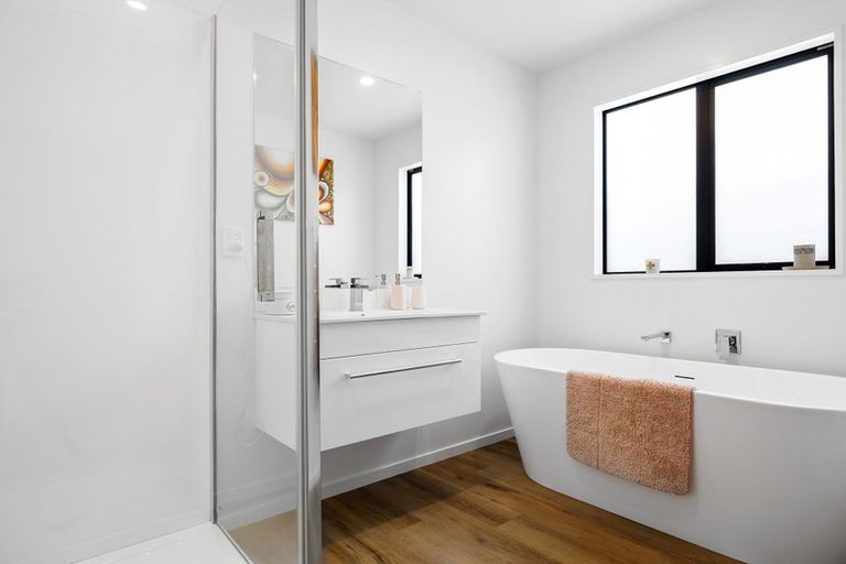 Photo of property in 10 Pakohe Street, Pegasus, 7612