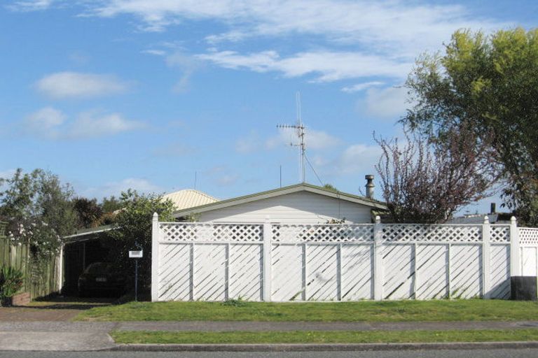 Photo of property in 12b Hartford Avenue, Papamoa Beach, Papamoa, 3118