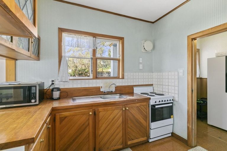 Photo of property in 76 Witako Street, Epuni, Lower Hutt, 5011