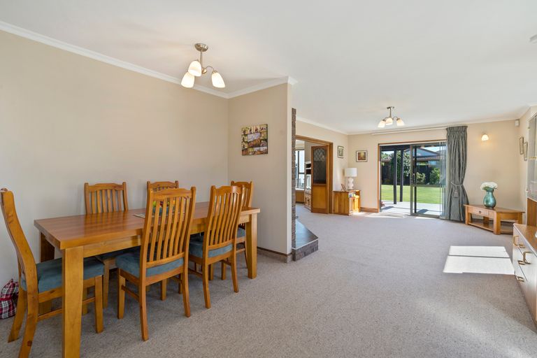 Photo of property in 20 Tyndale Place, Ilam, Christchurch, 8041