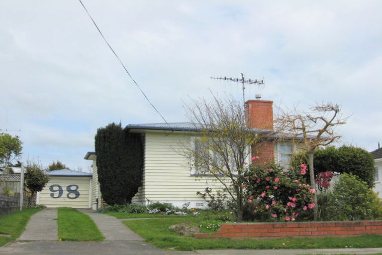 Photo of property in 98 Portal Street, Durie Hill, Whanganui, 4500
