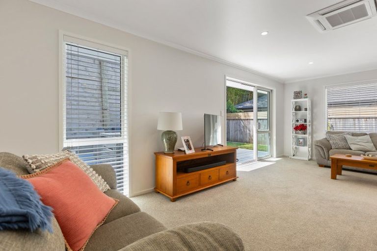Photo of property in 14 Nukuroa Close, Waitara, 4320