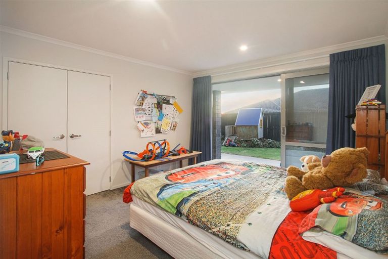 Photo of property in 1 Martingale Drive, Kingseat, Papakura, 2580