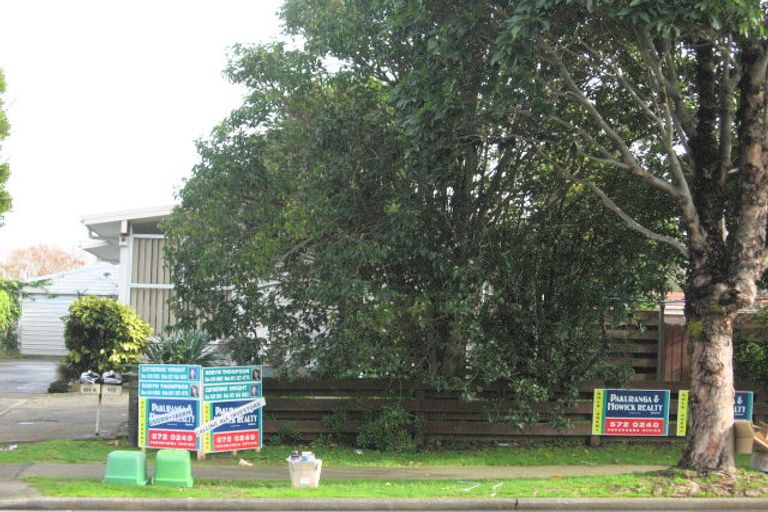 Photo of property in 423 Bucklands Beach Road, Bucklands Beach, Auckland, 2012