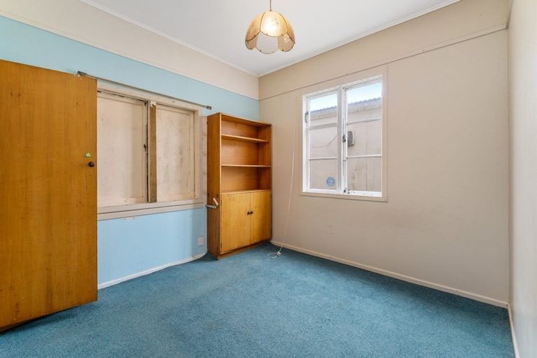 Photo of property in 2 Rupini Street, Otaki Beach, Otaki, 5512